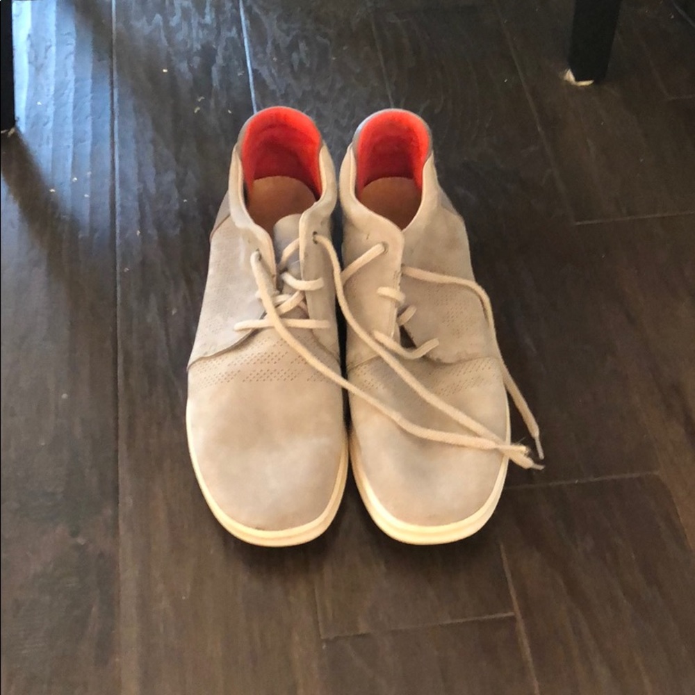 Men’s UGG shoes